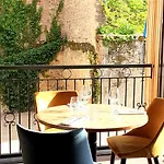 Des Augustins - Boutique - Restaurant Gastronomique Отель