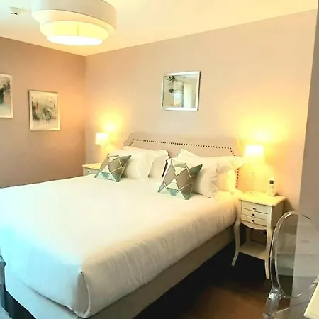Des Augustins - Boutique - Restaurant Gastronomique 4*