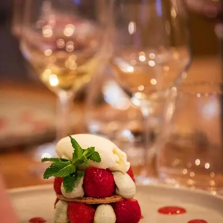 Des Augustins - Boutique - Restaurant Gastronomique 4* Saint-Cyprien (Dordogne)