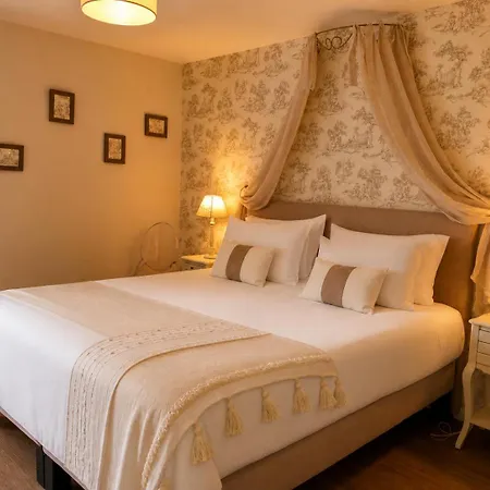 Des Augustins - Boutique - Restaurant Gastronomique Hotel Saint-Cyprien (Dordogne)