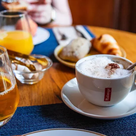 Des Augustins - Boutique - Restaurant Gastronomique