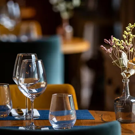Des Augustins - Boutique - Restaurant Gastronomique 4* Saint-Cyprien (Dordogne)
