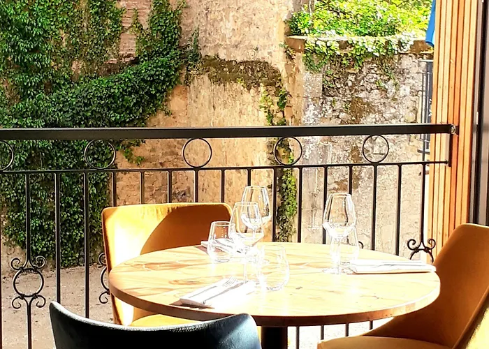 Hotel-restaurant Des Augustins Отель